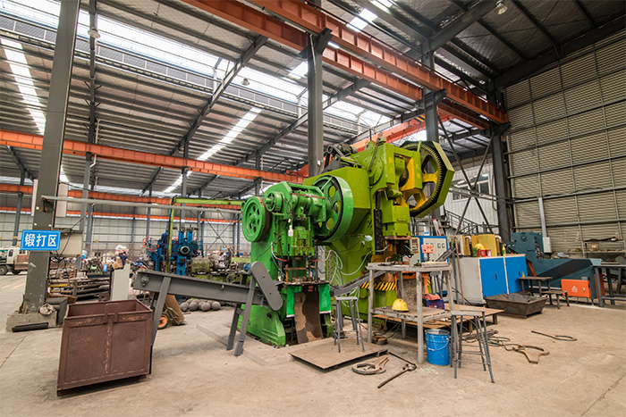 河北网架配件-锥头加工车间